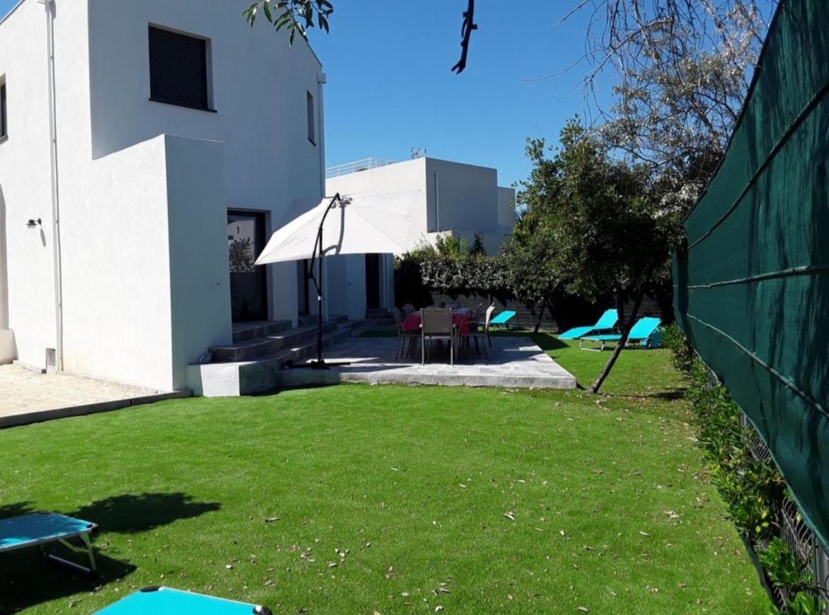 En Bord De Villa Sète